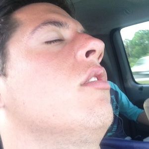 Meet your Posher, Levi